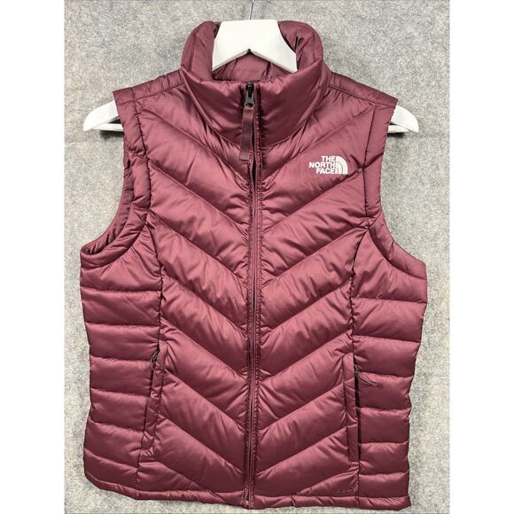 NWOT North Face burgundy puffer vest Size‎ Small - Picture 4 of 8